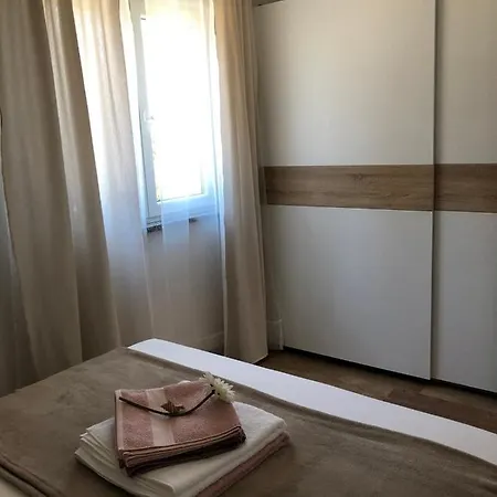 Seaview Apartmán *