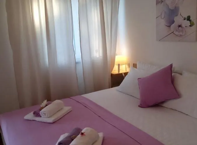 Seaview Apartment *