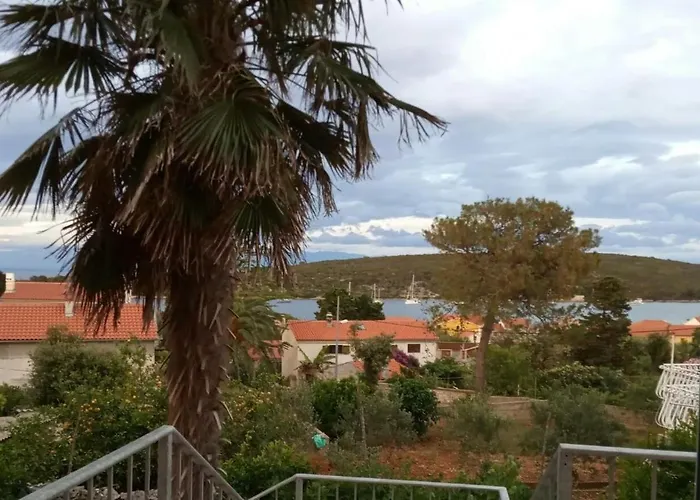 Apartment Seaview Ilovik