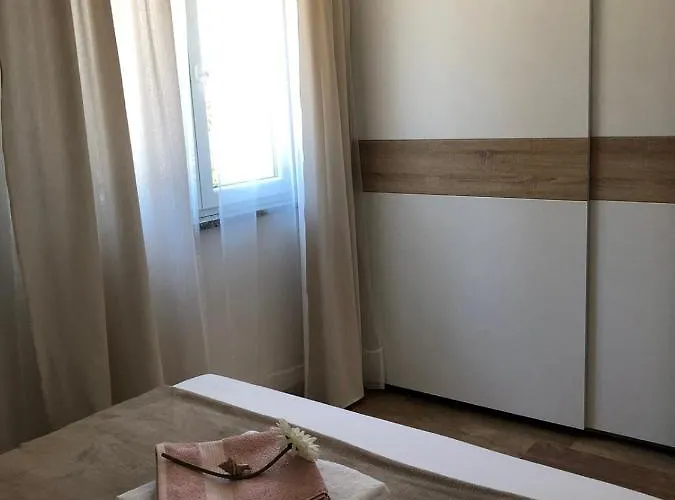 Seaview Apartment *